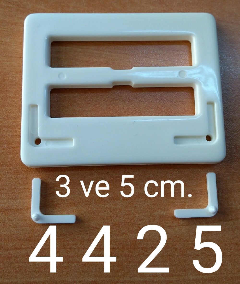 KARE PLASTİK TOKA